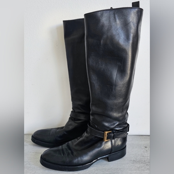 🖤 Chanel Boots 🖤 - Picture 3 of 11